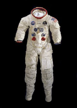 From Apollo to Mars: The Evolution of Spacesuits – Space.com