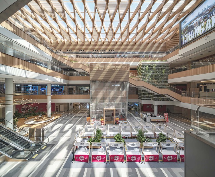 Liugong Hui Mall / CCTN Design + BEIJING SHOUGANG INTERNATIONAL ENGINEERING TECHNOLOGY - Interior Photography, Beam