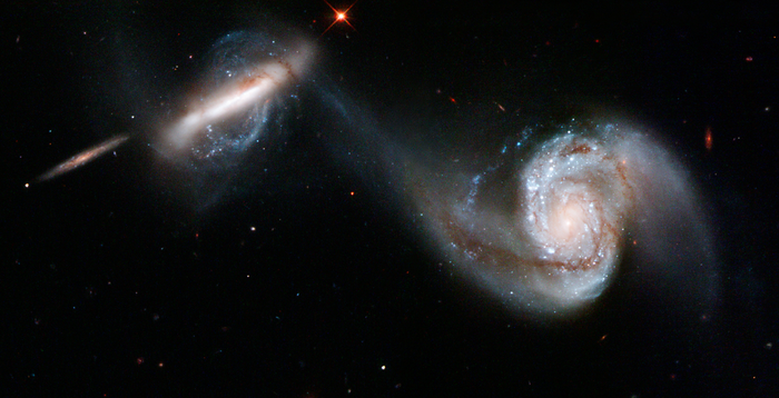 Massive Fuel Hungry Black Holes Feed Off Intergalactic Gas – Space Ref