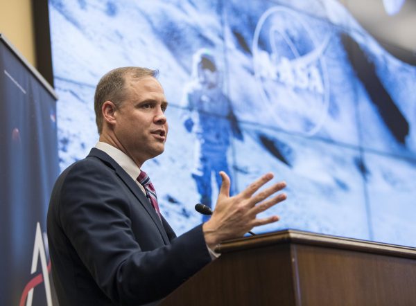 Bridenstine says Crew Dragon could launch with astronauts at end of May – India Gone Viral